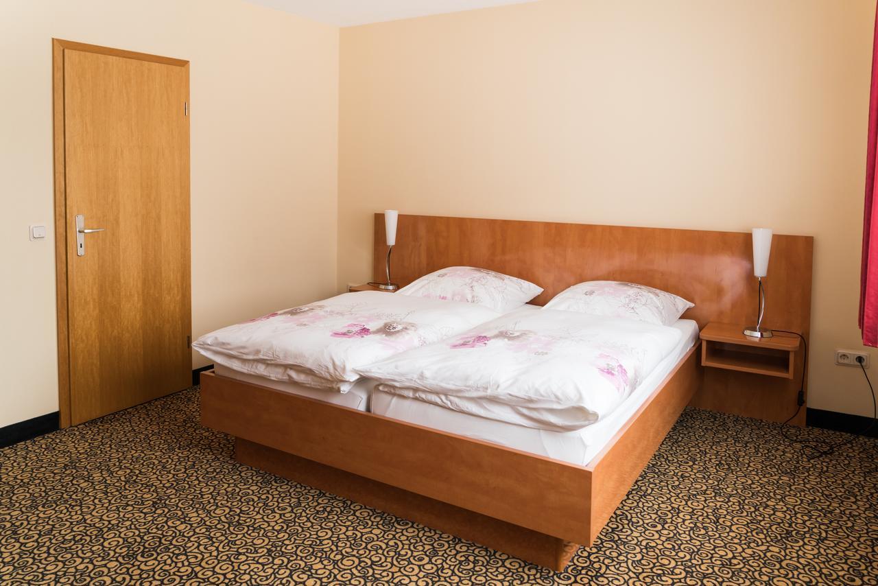 Hotel Matthias Gnarrenburg Dış mekan fotoğraf